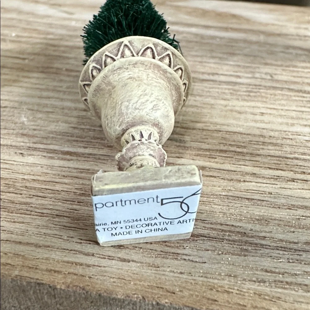 Department 56 Seasons Bay Potted Topiaries Green‎ and Tan